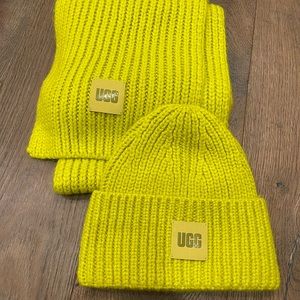 UGG Scarf and Hat